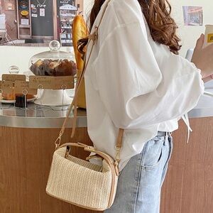 Summer Straw Crossbody Handbag 👜
